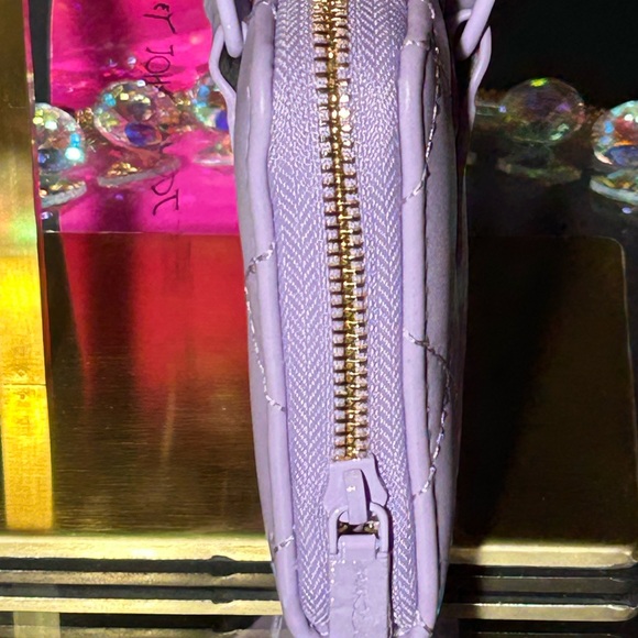 Betsey Johnson Purple XOLAYLA Clutch Crossbody 8.5” x 5” Quilted Bag NWT - Picture 6 of 16